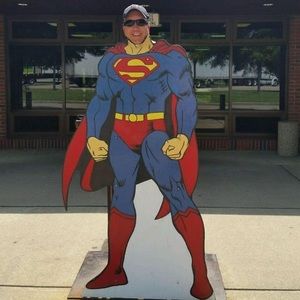 Meet your Posher, Dennis